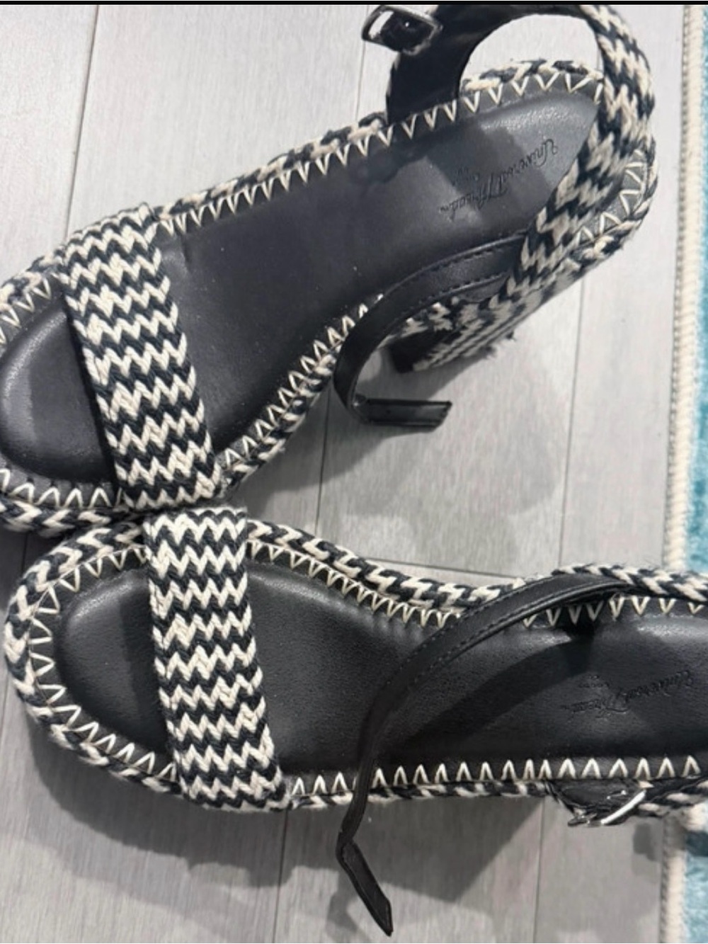Chunky houndstooth heels size 5.5
